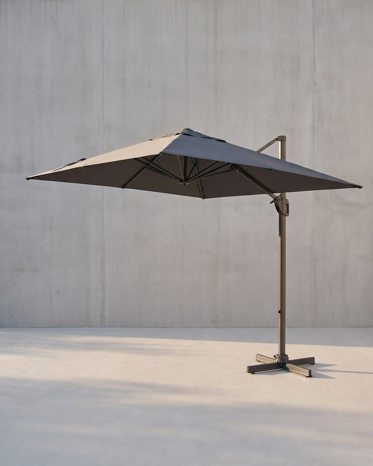 Ampelschirm 290 x 290 cm - Stufenlos verstellbar - Neigbar und 360° Drehfunktion