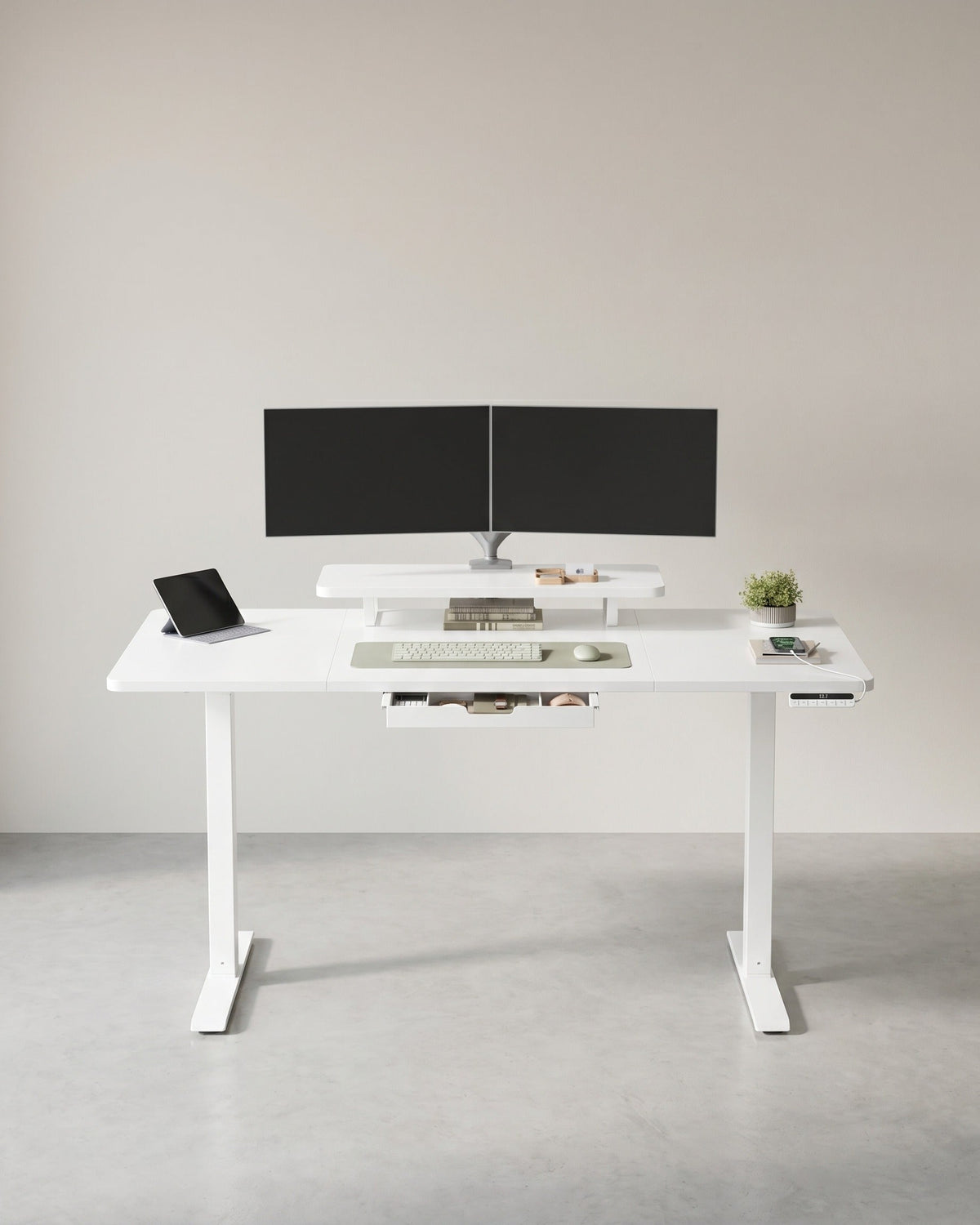 Elektrisch verstellbarer Schreibtisch – Mit Monitorständer – 140 oder 160 cm Tischplatte – USB-C & Memory-Funktion
