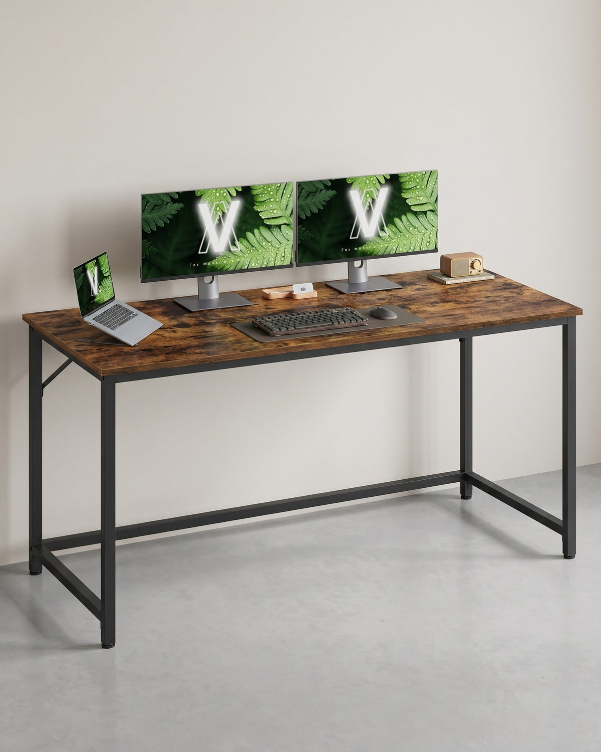 Schreibtisch im Industriedesign – 140 cm breit – kompakt und stabil – bis 50 kg belastbar
