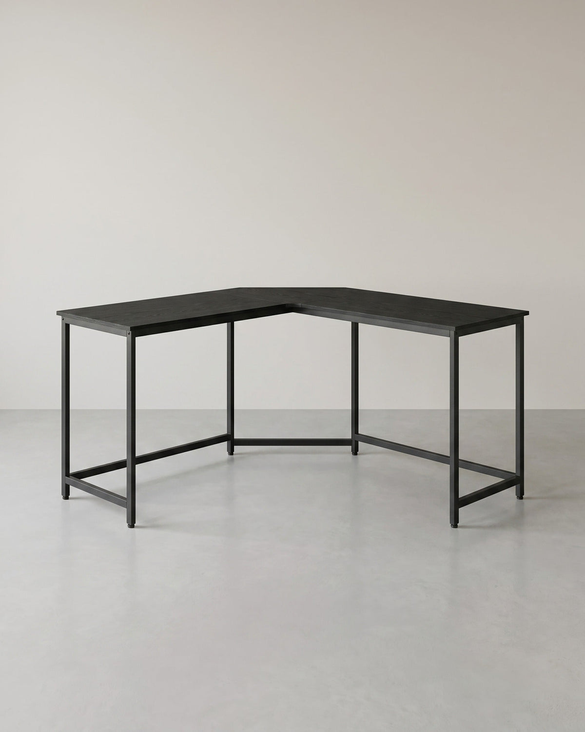 L-förmiger Schreibtisch – Eckschreibtisch mit Kabeldurchführung – Schwarz – 149 x 149 cm – Geräumig und platzsparend – Bis zu 50 kg belastbar