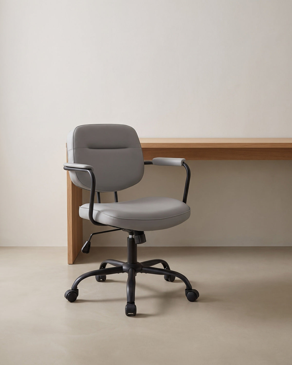 Bürostuhl Kunstleder – Ergonomisch, drehbar und höhenverstellbar – Mit Wippfunktion und breiten Armlehnen