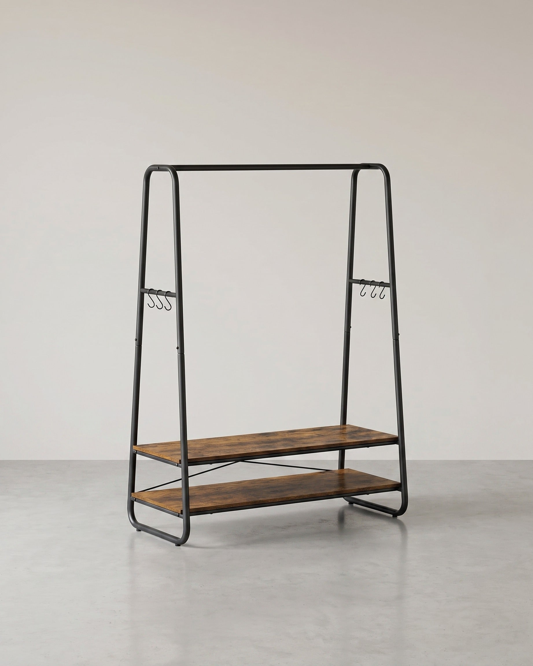 Kleiderständer mit Ablagen – Industriedesign – freistehend – 100 cm breit