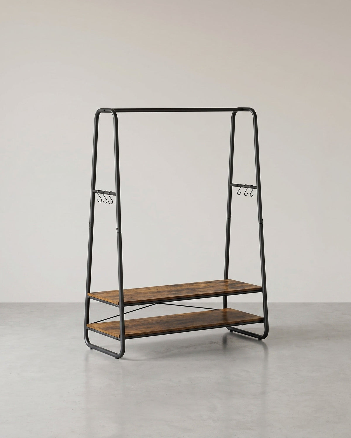 Kleiderständer mit Ablagen – Industriedesign – freistehend – 100 cm breit