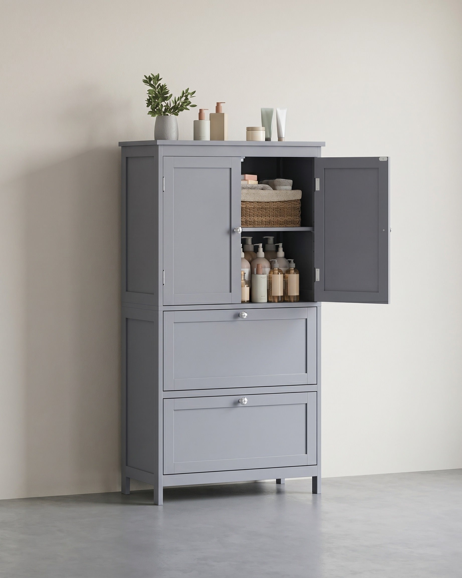 Stilvoller Badezimmerschrank mit verstellbarem Stauraum