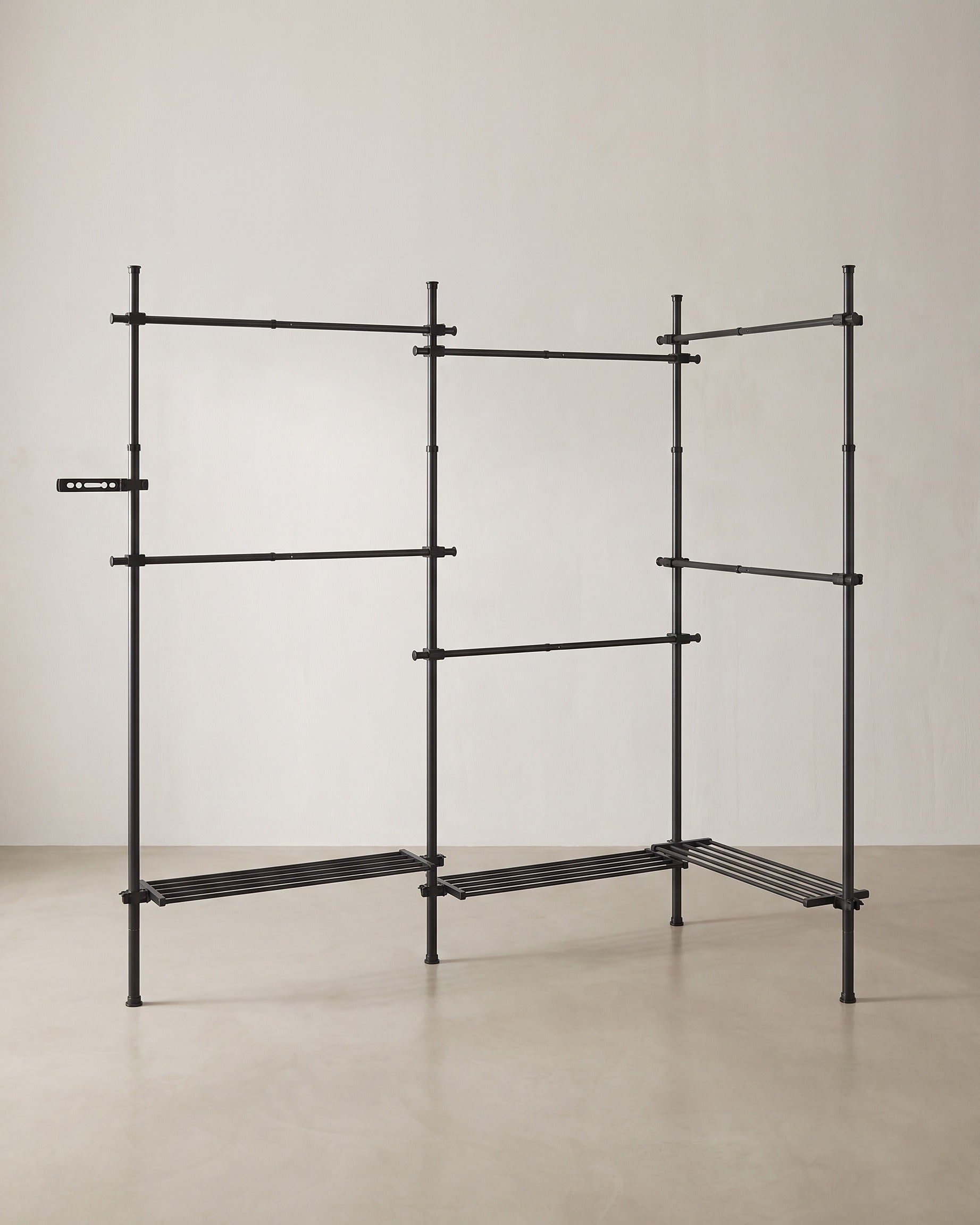 Kleiderständer ausziehbar bis zur Decke – verstellbare Garderobe – doppelte Stange und Ablagefach