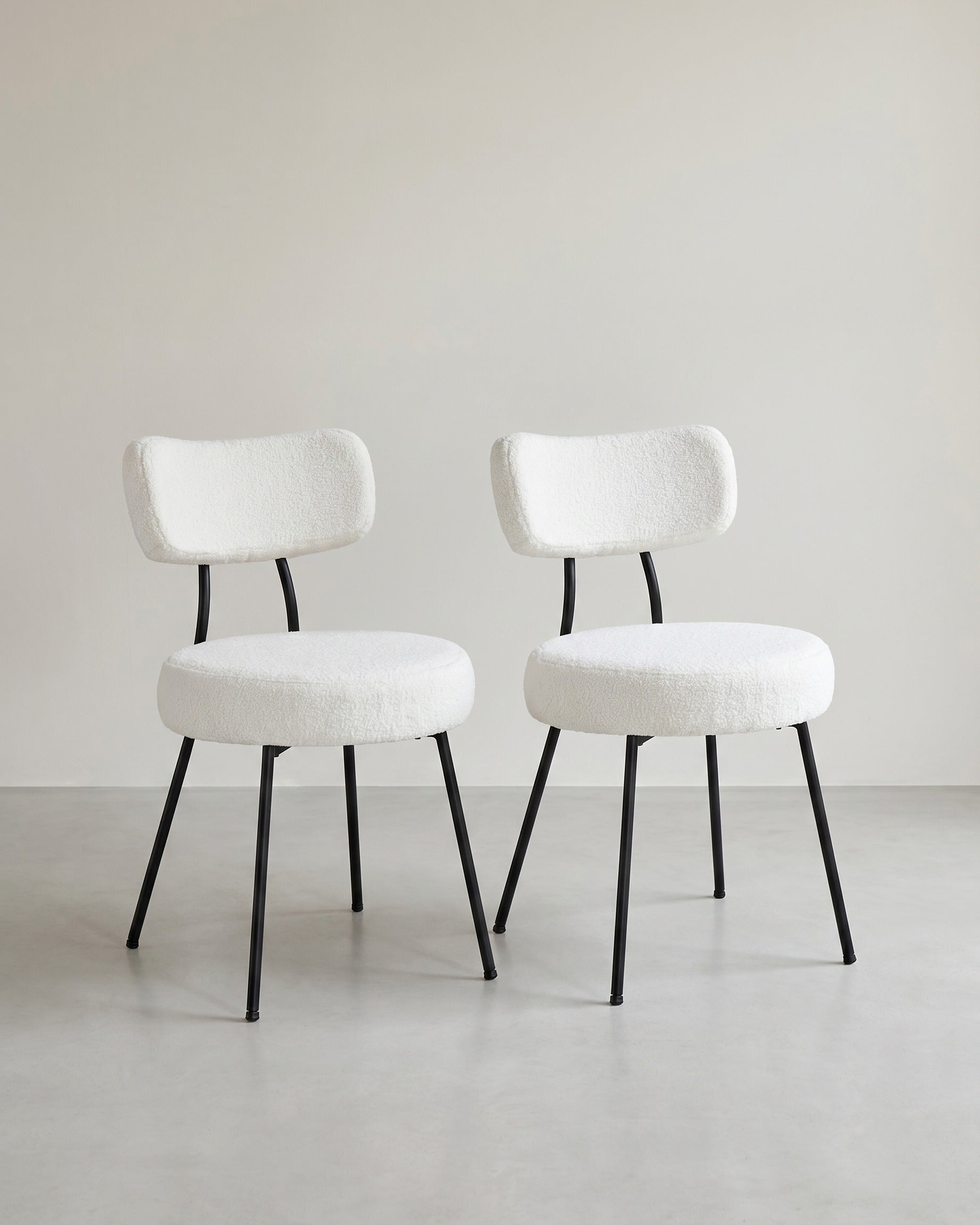 Moderne Esszimmerstühle – 2er-Set – Mit Vlies gepolstert – Runde Sitzfläche mit Rückenlehne