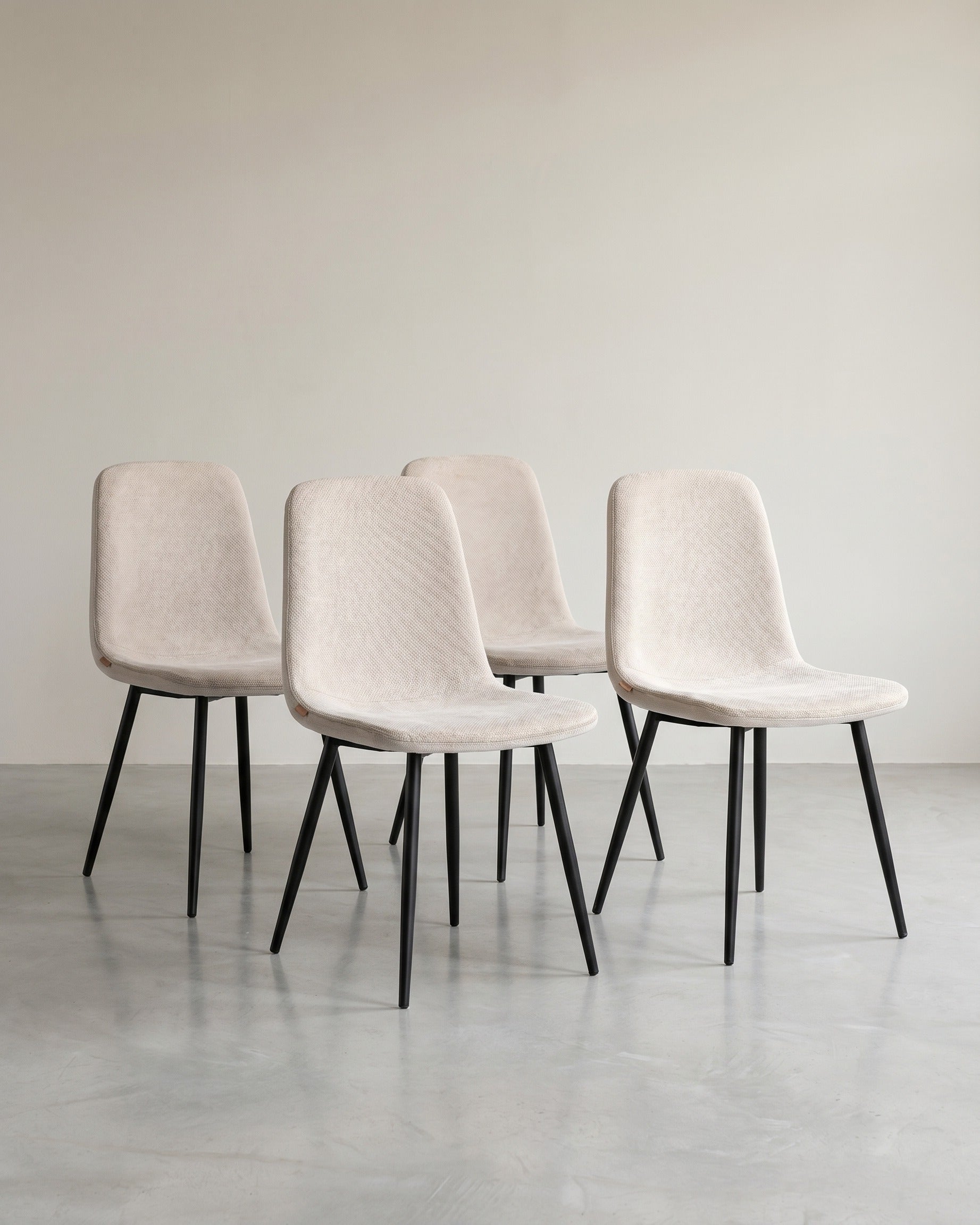 4er-Set Esszimmerstühle – Chenille & PU – Elegant und bequem