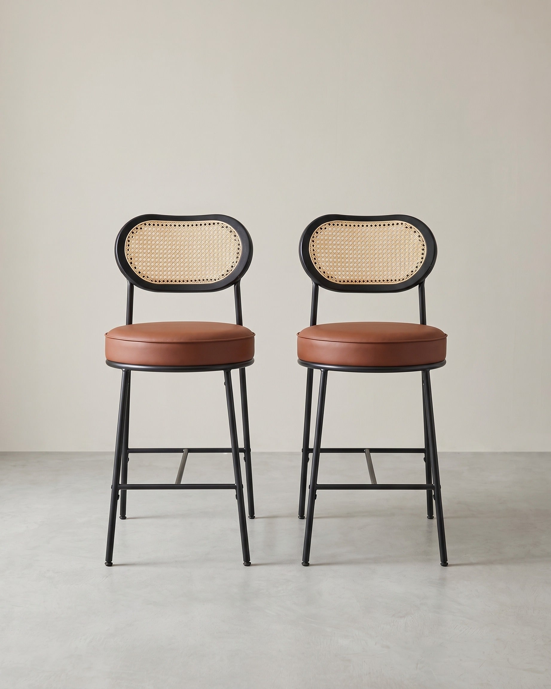 Barhocker 2er Set – BOHO Chic mit Rückenlehne in Rattanoptik – Hoher Sitzkomfort – Für Küche, Bar oder Insel