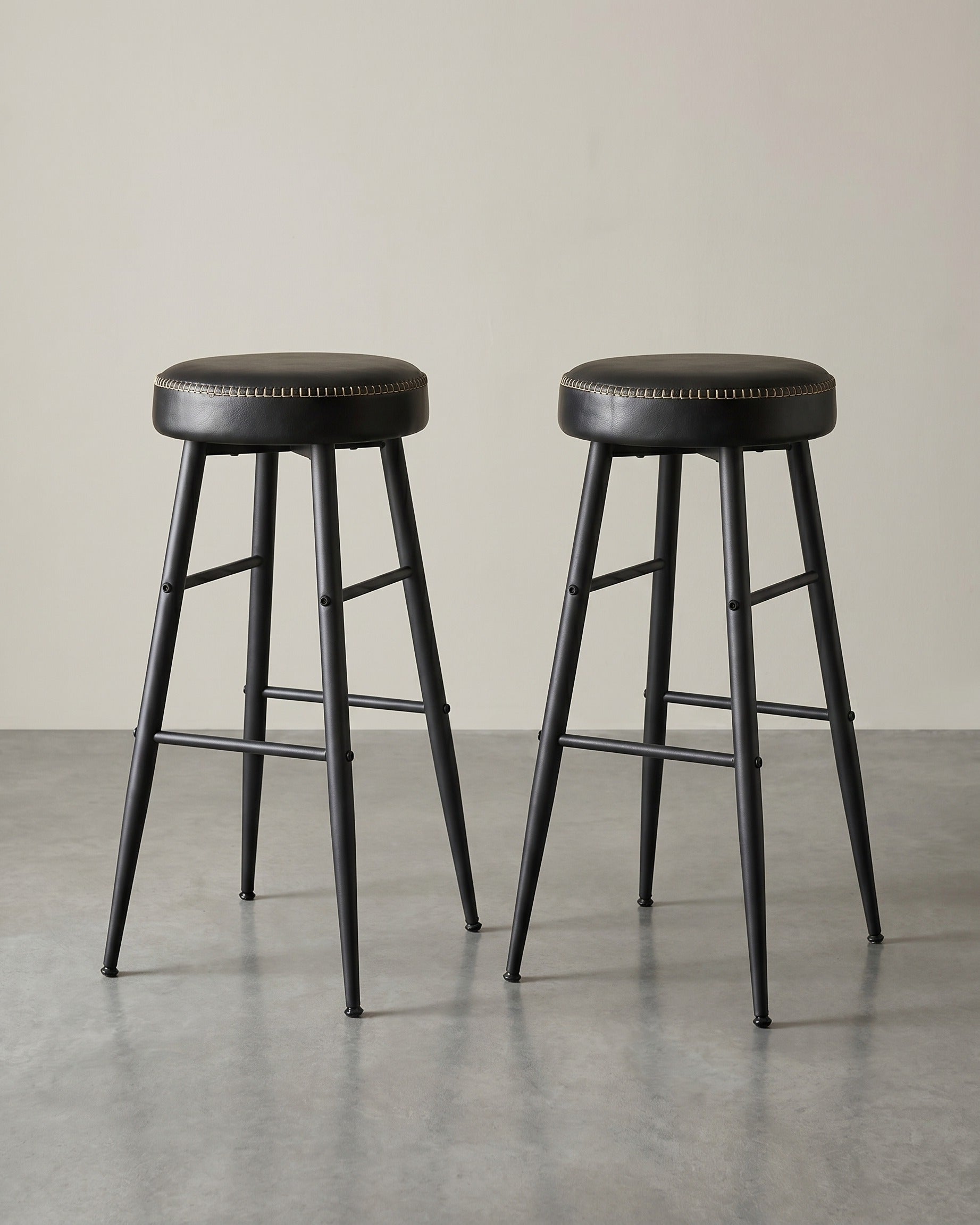 2er-Set Barhocker – EKHO Kollektion – Kunstleder – Bequeme Barhocker mit Fußstütze