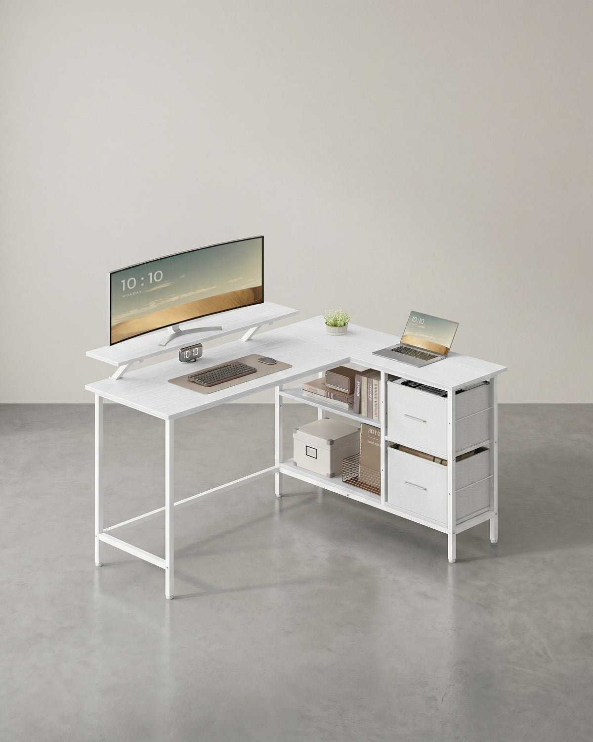 L-förmiger Schreibtisch mit Monitorständer – Eckschreibtisch mit 2 Schubladen und verstellbarem Regal – 135 x 105 x 89,5 cm