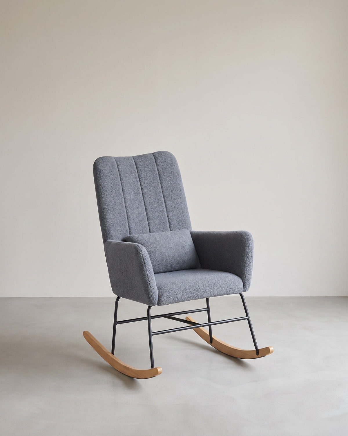 Schaukelstuhl – Bequemer Sessel mit Fleece-Polsterung