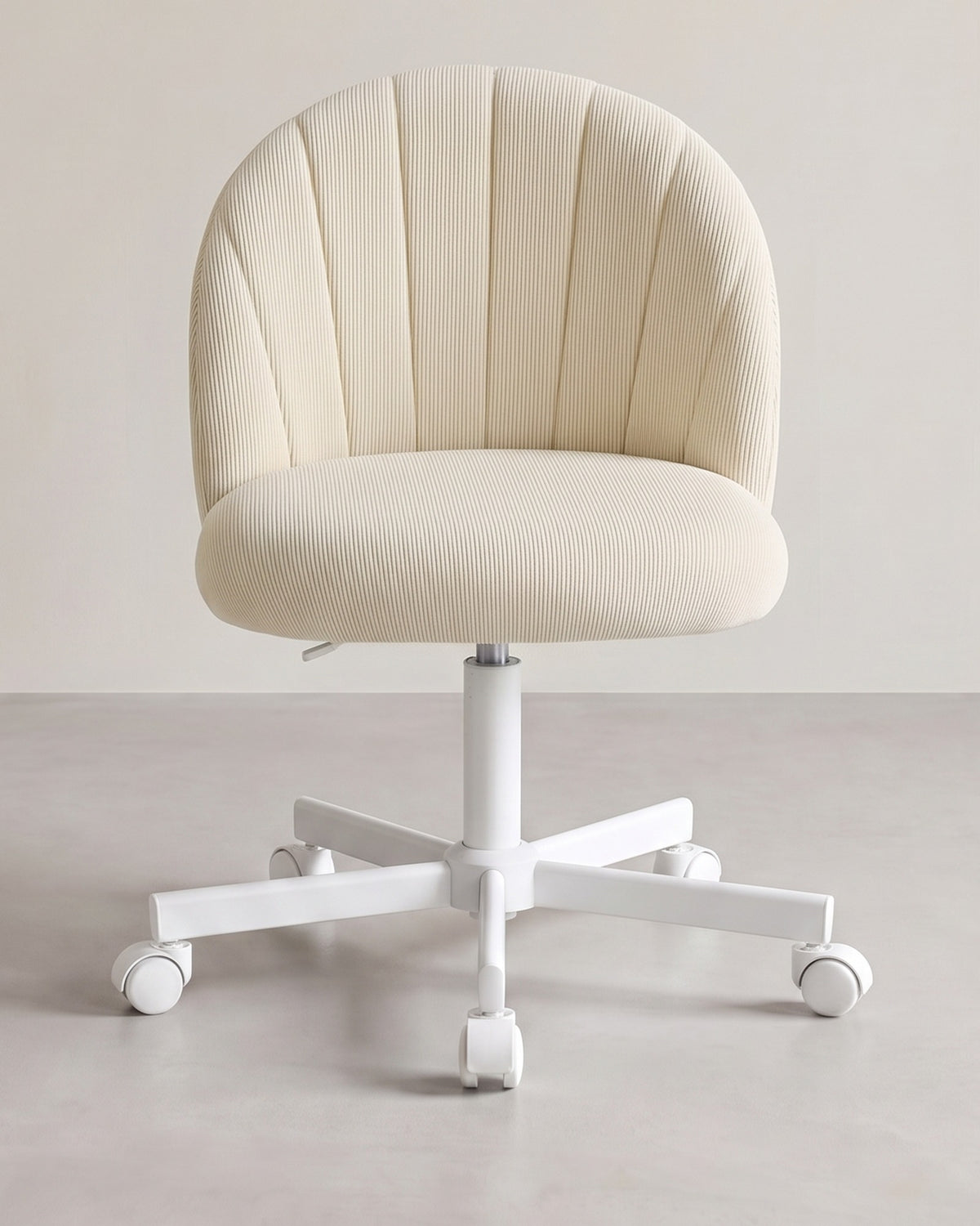 Drehstuhl – Kompaktes Design – Weicher Bezug – Höhenverstellbar – 360°-Rollen – Ergonomische Rückenlehne