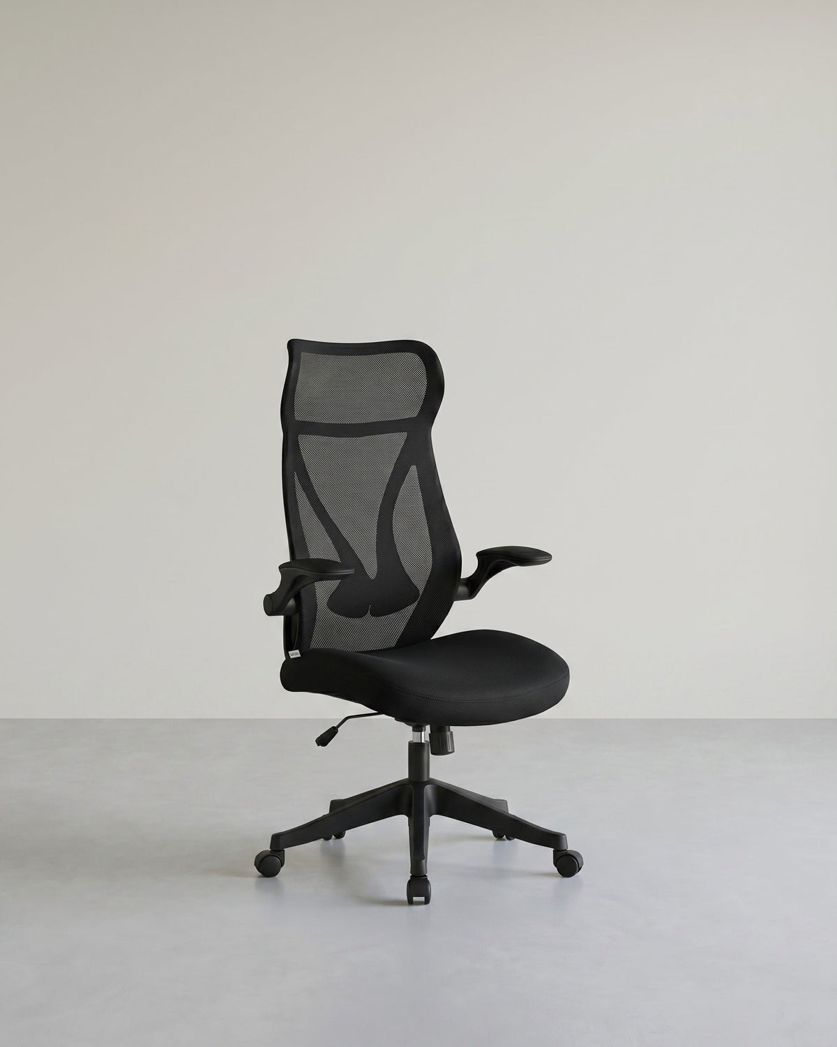 Ergonomischer Bürostuhl – Mit Kopfstütze, Lordosenstütze und klappbaren Armlehnen – S-förmige Rückenlehne – Bis 150 kg belastbar