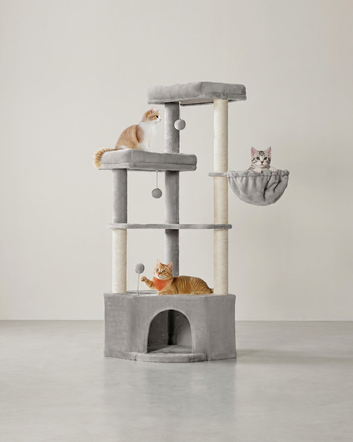 Katzenkratzbaum – mit Korb, Höhle und Spielbällen – 140 cm hoch